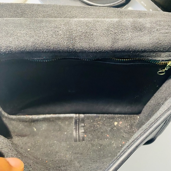 Coach Willis Bag Purse #9927
Black Leather Brass Buckle
Hungary Vintage 90s - Picture 8 of 12